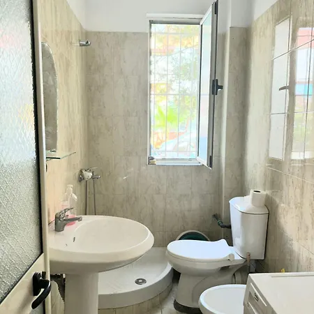 Ground Floor In Next To Flower Self Check In 100m To 公寓 格勒姆